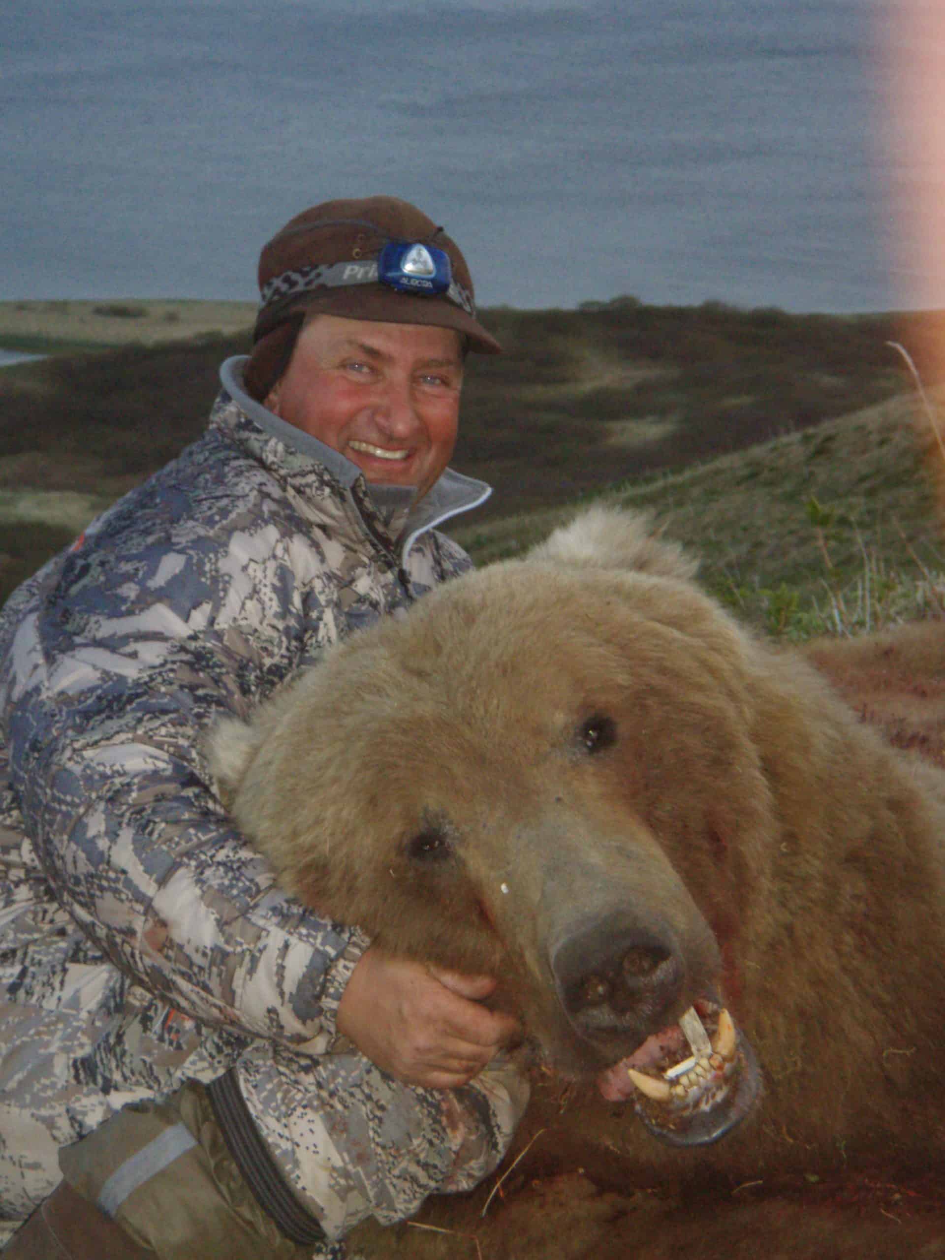 Alaska Brown Bear Hunts Trophy Bull Moose